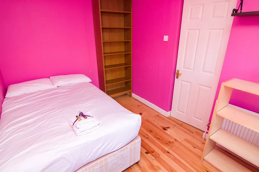 *** Hotel Apartment Wharf - Holiday Home London United Kingdom